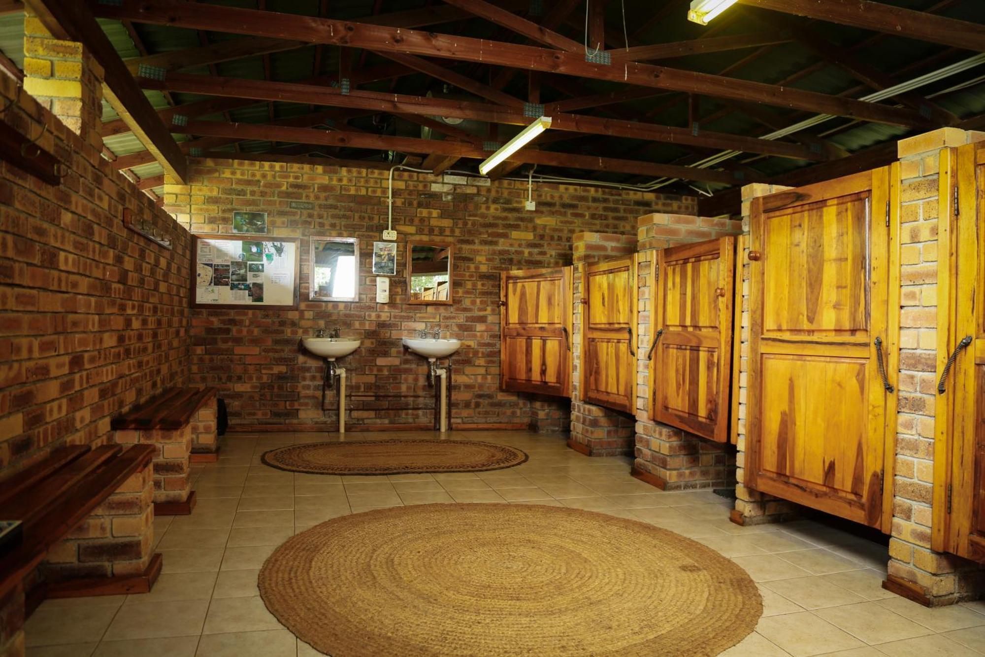 Woodlands Stop Over&Lodge Francistown Eksteriør billede