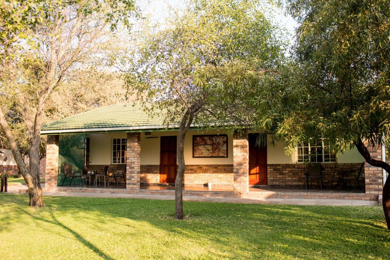 Woodlands Stop Over&Lodge Francistown Eksteriør billede